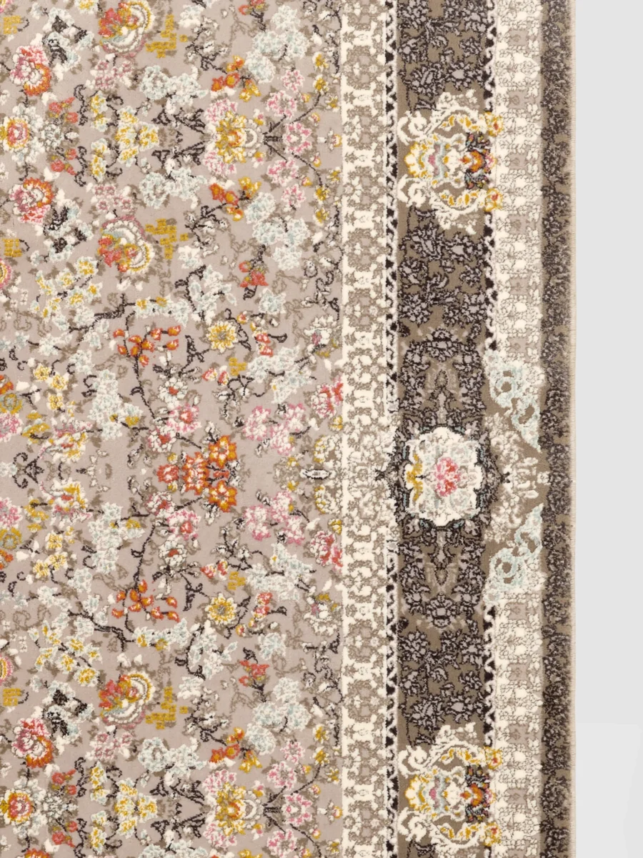Farah - Image 3